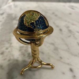 Estée Lauder Glittering Globe Solid Compact